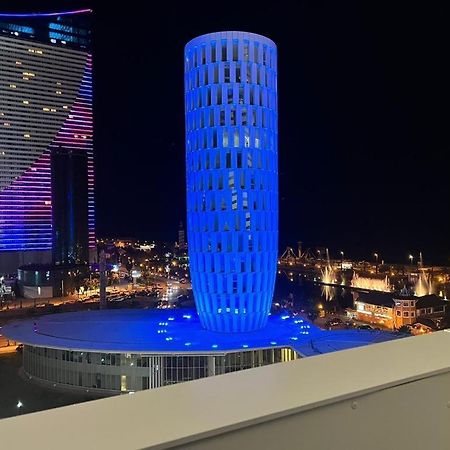 Alien Palace Batumi باتومي المظهر الخارجي الصورة